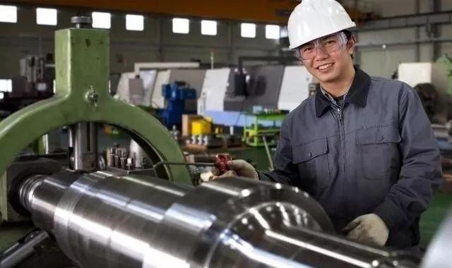 機(jī)加工和CNC技術(shù)員，這兩者有區(qū)分嗎 